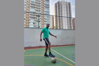 Oluwatosin Tolulope Ajidahun explica como zinco e selênio são cruciais para a fertilidade masculina.