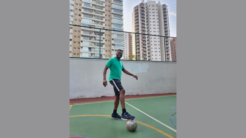 Oluwatosin Tolulope Ajidahun explica como zinco e selênio são cruciais para a fertilidade masculina.